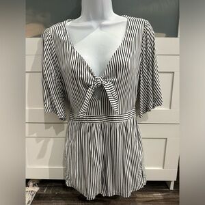 Abercrombie stripe romper size Small petite